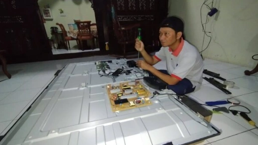 Service tv di solo