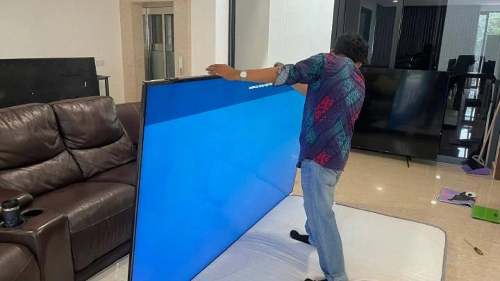 Pergantian layar TV LCD Samsung di Jakarta barat