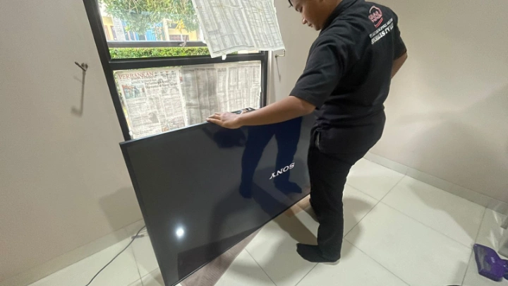 service tv terdekat bsd
