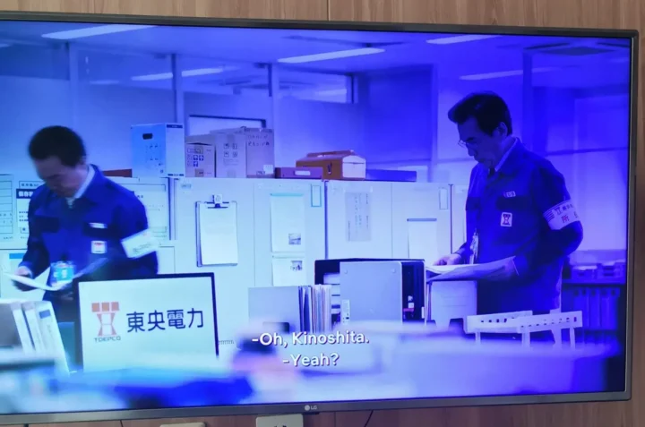 service tv lg gambar biru