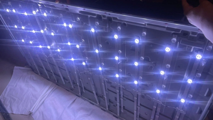 Service backlight TV di Jatinegara