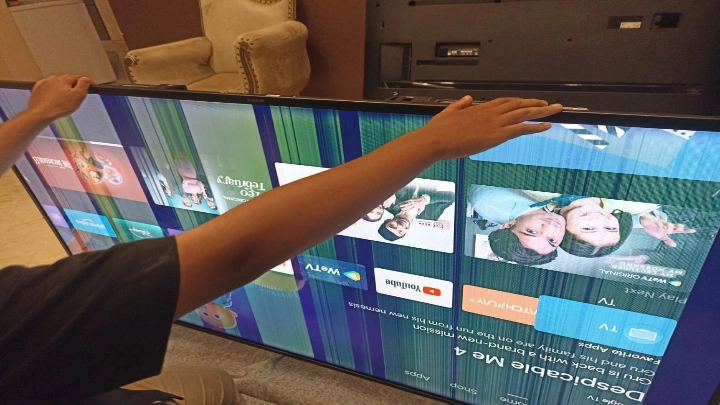 Service layar tv di Cipinang