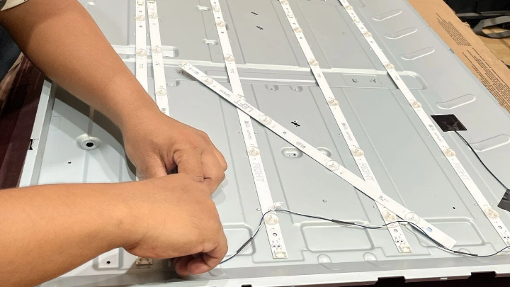 Service tv di Johar Baru