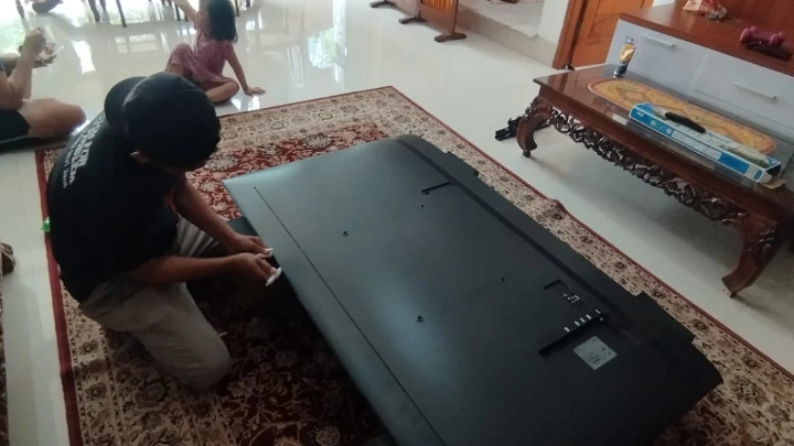 Service TV Kramat Jati